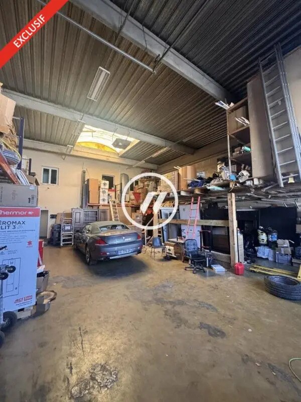 Light Industrial in Tremblay-en-France for sale Building Photo- Image 1 of 10