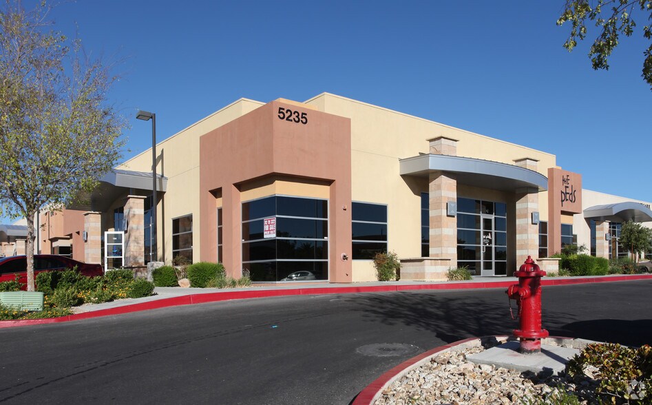 5235 S Durango Dr, Las Vegas, NV 89113 UK