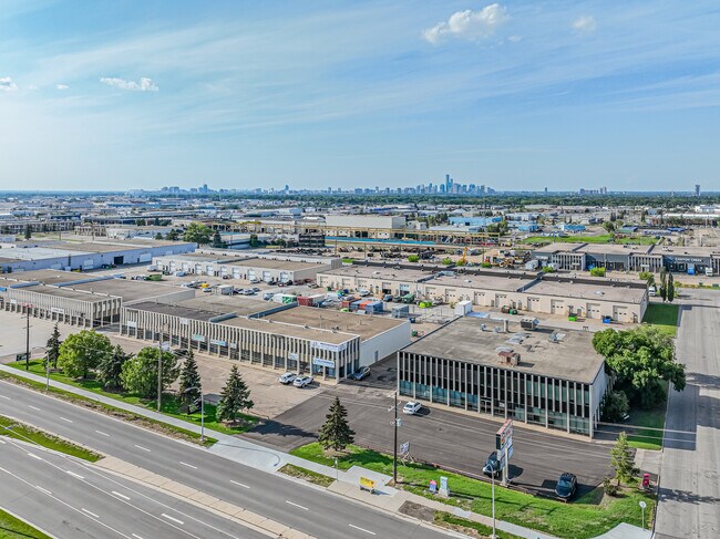 More details for 8708-8722 51 Av NW, Edmonton, AB - Office to Rent