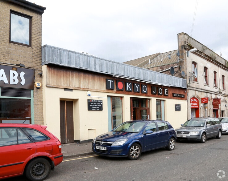 20 Westburn St, Greenock to rent - Primary Photo - Image 1 of 4