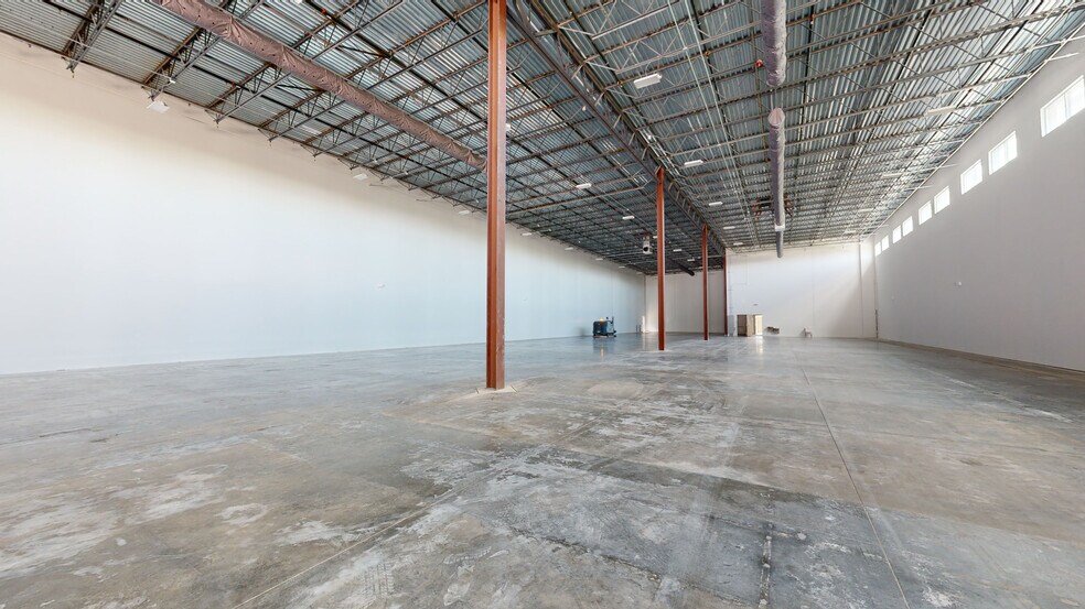 Industrial Park for Sale portfolio of 5 properties for sale on LoopNet.co.uk - Matterport 3D Scan - Image 3 of 17