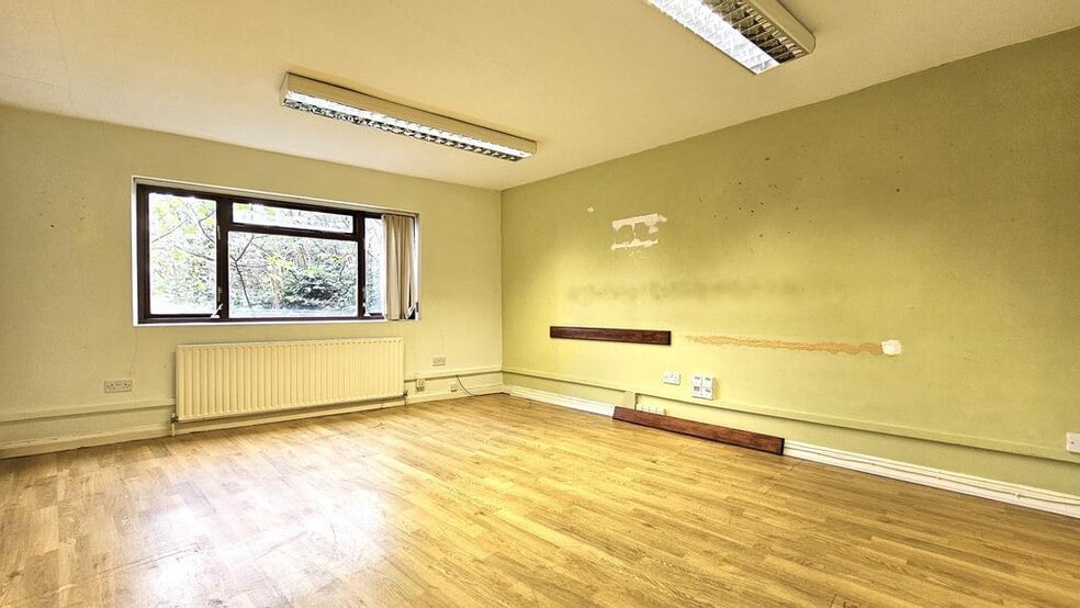 High St, Bromley to rent - Building Photo - Image 3 of 11
