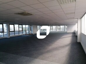 Office in Bezons to rent Interior Photo- Image 1 of 2