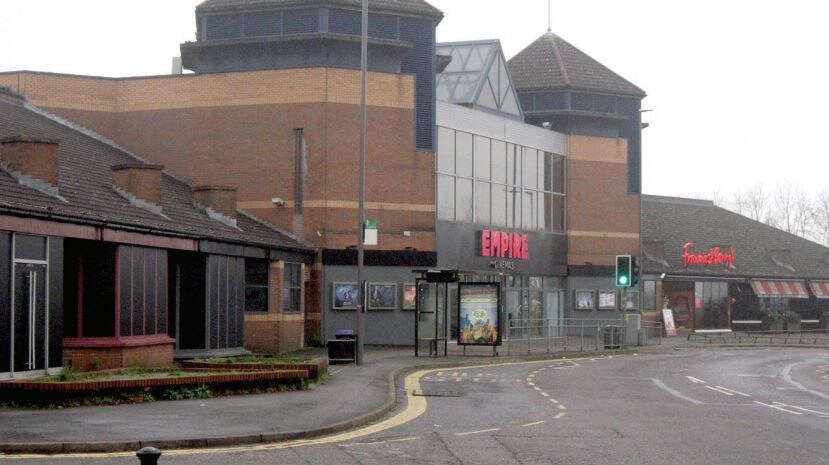 Crest Rd, High Wycombe for sale Building Photo- Image 1 of 1