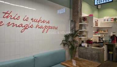 Retail in Barcelona, Barcelona to rent Interior Photo- Image 1 of 4