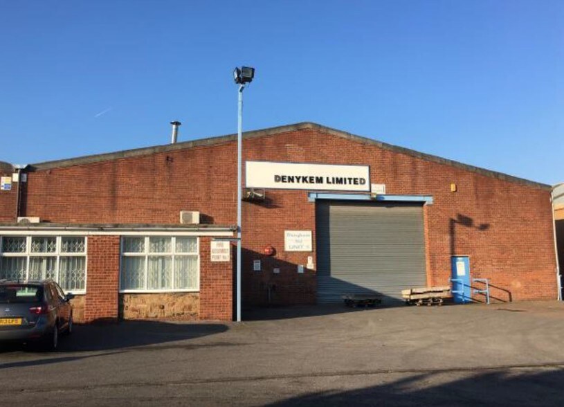 Wakefield Rd, Ossett for sale - Primary Photo - Image 1 of 1