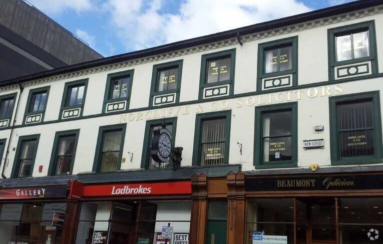 8 New St, Huddersfield for sale Primary Photo- Image 1 of 1