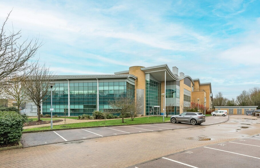 418 Milton Rd, Cambridge to rent - Building Photo - Image 1 of 14