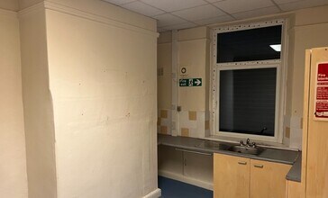 88 Newgate St, Bishop Auckland to rent Building Photo- Image 1 of 3