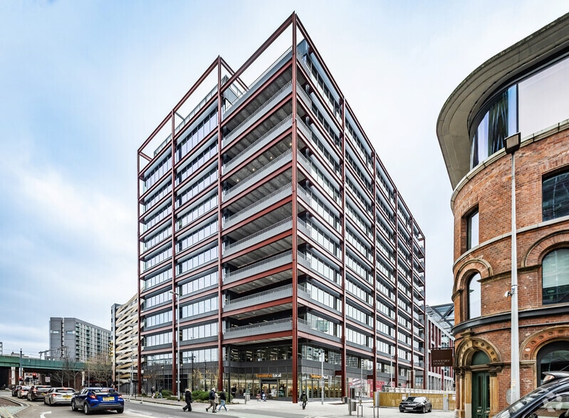 New Bailey St, Salford to rent - Building Photo - Image 3 of 4