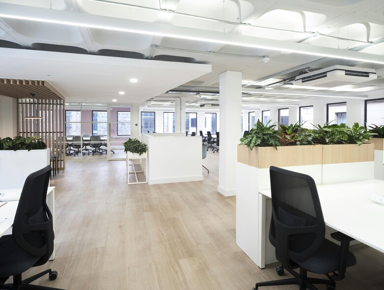 74 Waterloo St, Glasgow to rent - Building Photo - Image 2 of 16