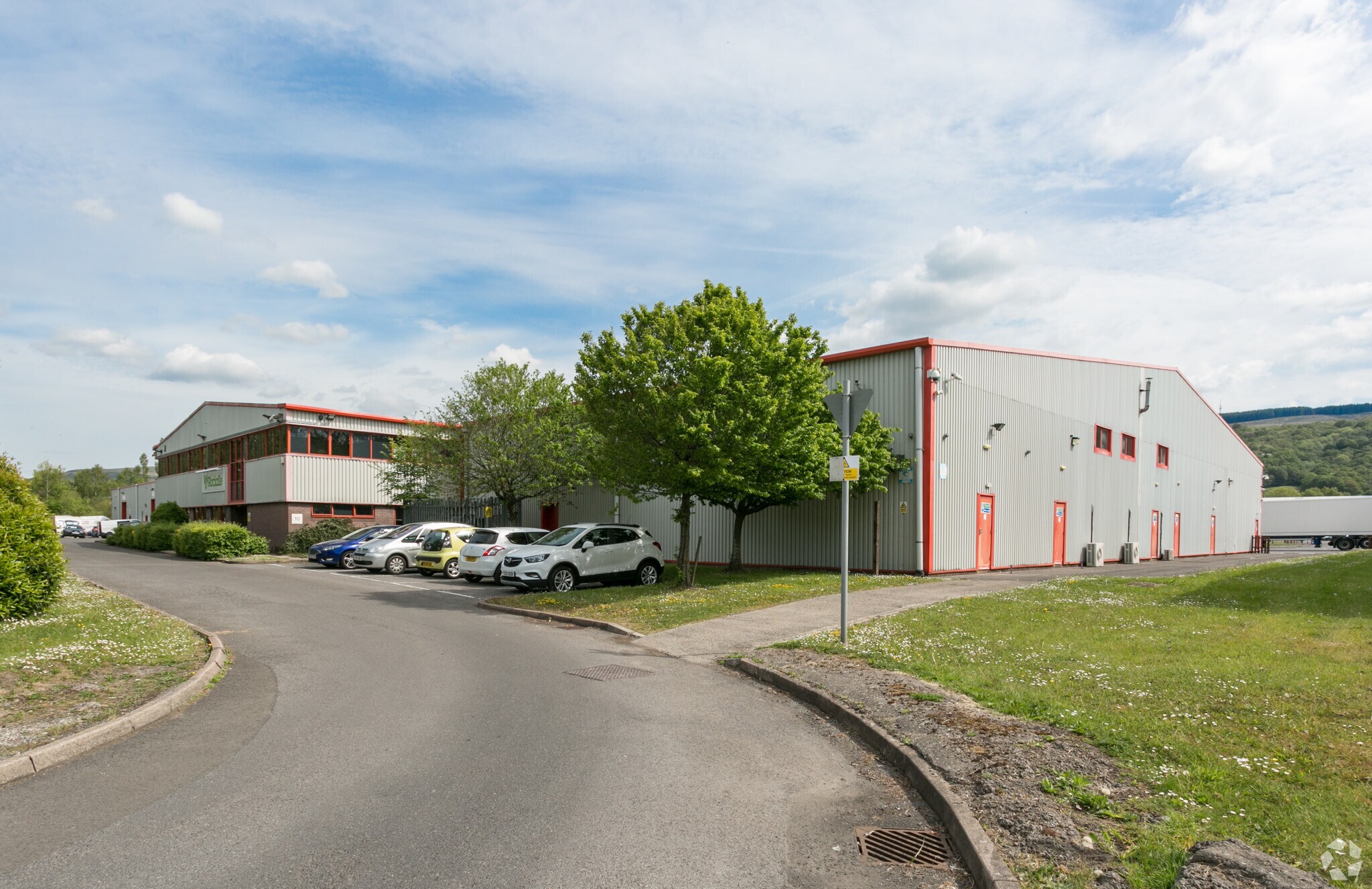 C1 Trade Park, Aberaman to rent Primary Photo- Image 1 of 5