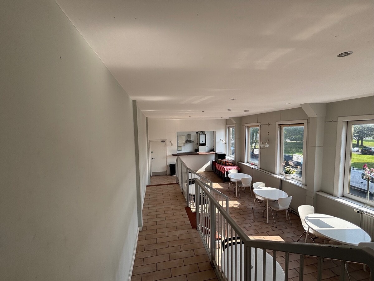 40 Bogmooor Pl, Glasgow, GLG G51 4TQ - Unit 40 - - Interior Photo - Image 1 of 3