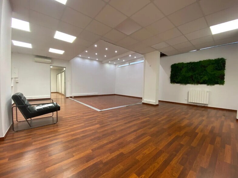 Office in Marseille for sale - Building Photo - Image 3 of 7