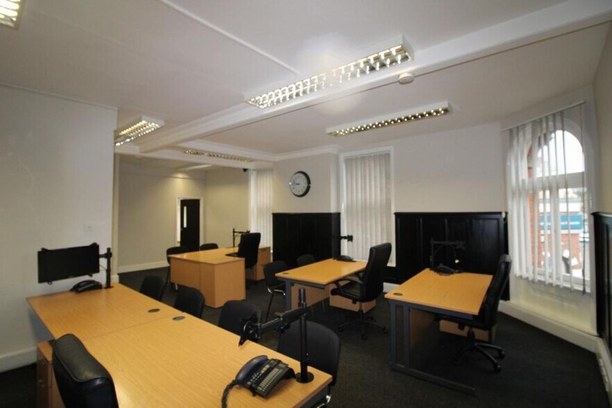 101-105 Sandgate Rd, Folkestone to rent - Building Photo - Image 1 of 6