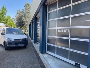 365 Route De Vienne, Vénissieux to rent Building Photo- Image 1 of 2