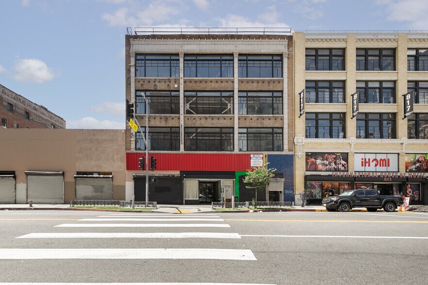 823 S Los Angeles St, Los Angeles, CA for rent - Building Photo - Image 1 of 42