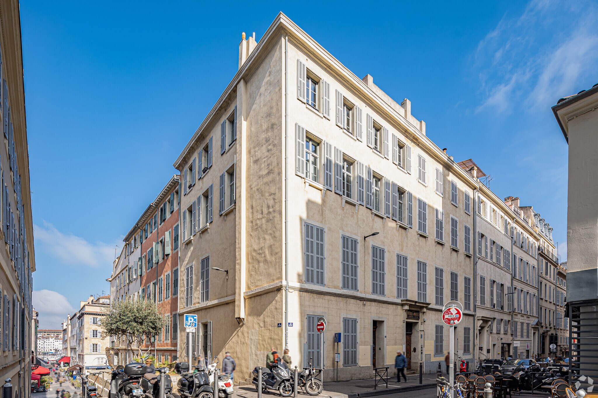 Office in Marseille to rent Primary Photo- Image 1 of 4