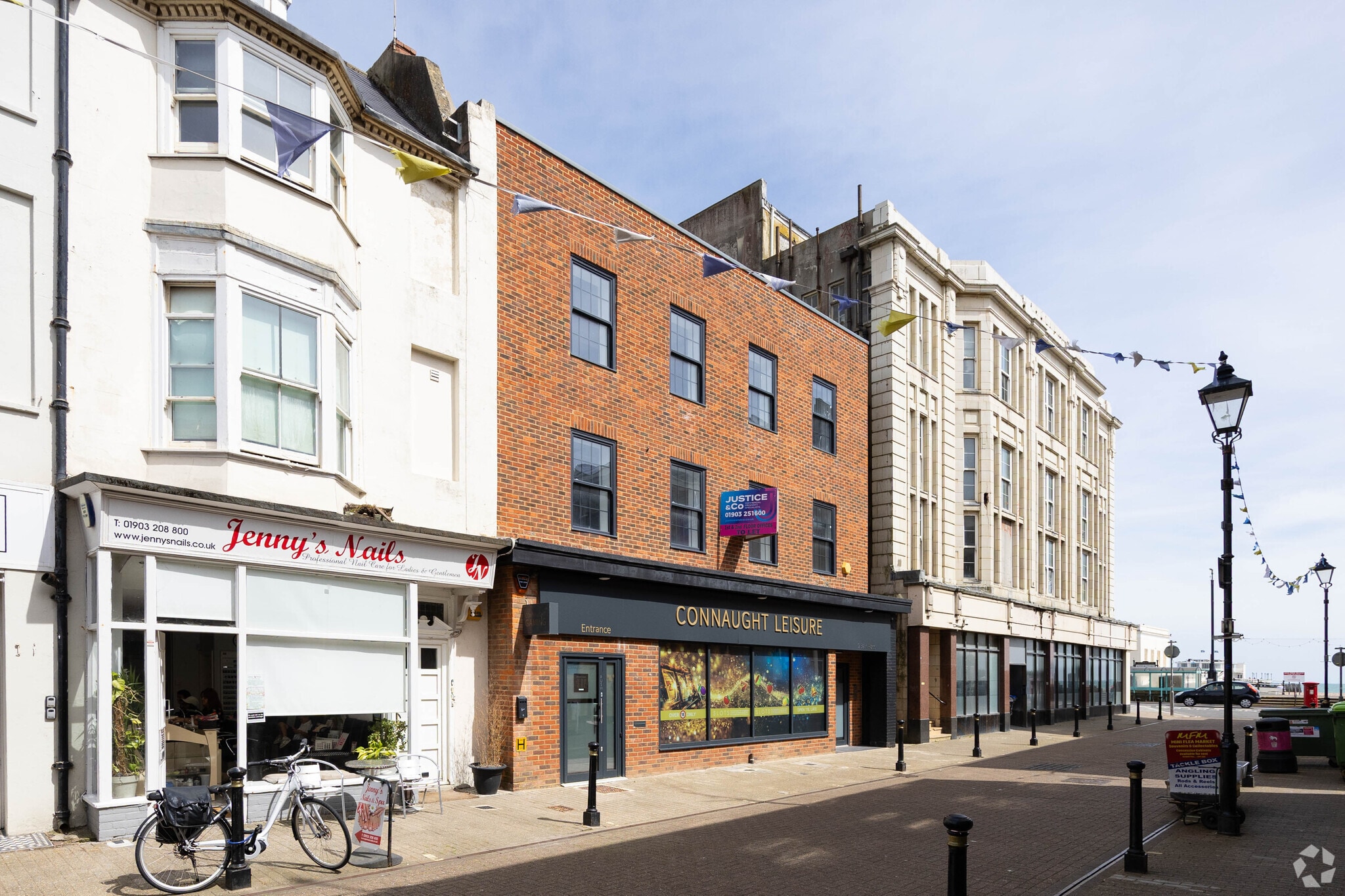 Bath Pl, Worthing to rent Primary Photo- Image 1 of 12