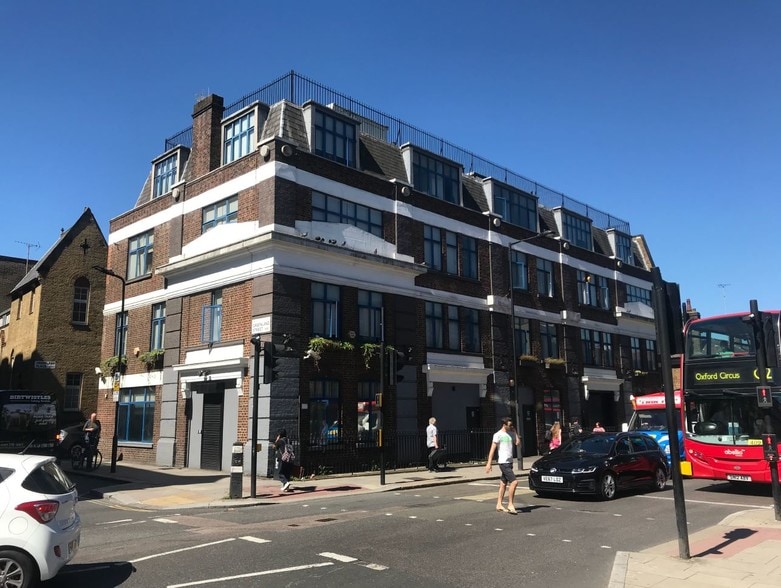 10-11 Greenland Pl, London to rent - Primary Photo - Image 1 of 1