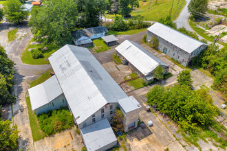 5 Yearwood St, Toccoa, GA for sale Primary Photo- Image 1 of 61