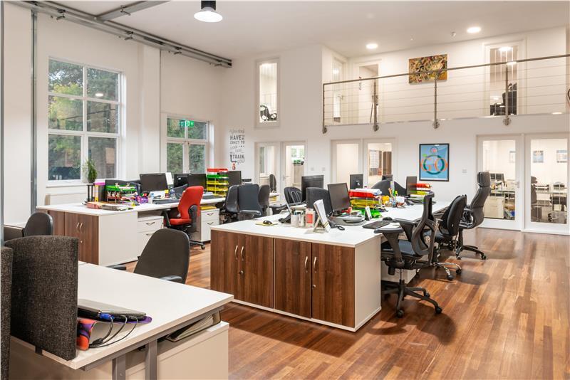 Rugby Rd, Wolston to rent Interior Photo- Image 1 of 3