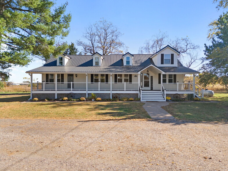 29560 Reames Ln, Jonesburg, MO for sale - Primary Photo - Image 1 of 57