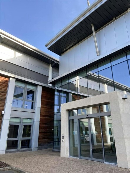 Wildwood Dr, Worcester to rent - Building Photo - Image 2 of 11