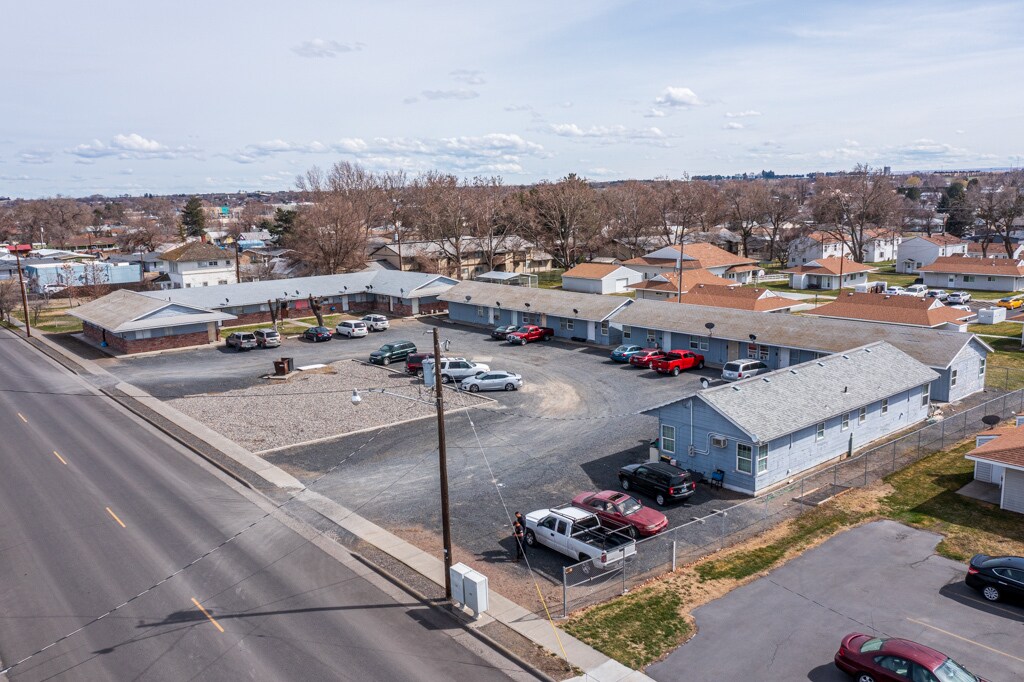 955 W Hermiston Ave, Hermiston, OR 97838 UK