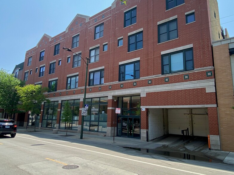 2840 N Lincoln Ave, Chicago, IL for rent - Building Photo - Image 2 of 4