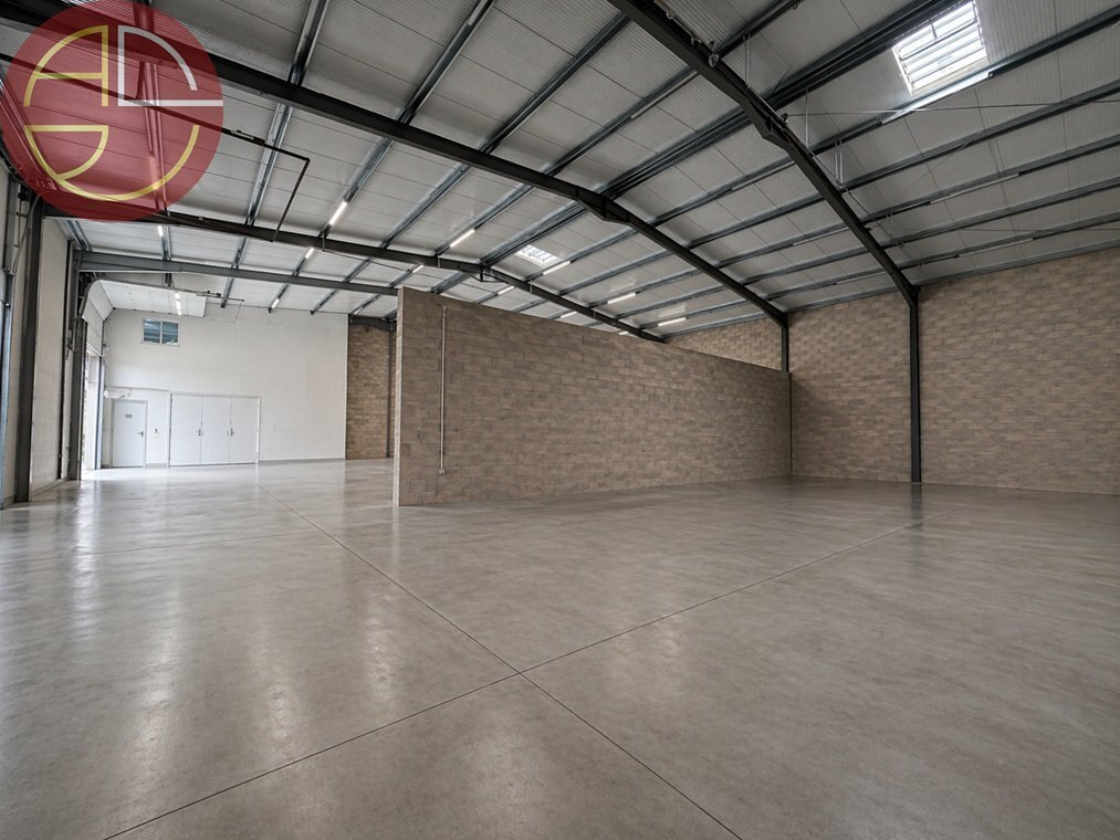 Industrial in Saint-Jory for sale Interior Photo- Image 1 of 9