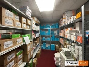 Office in Le Kremlin-Bicêtre for sale Interior Photo- Image 1 of 4