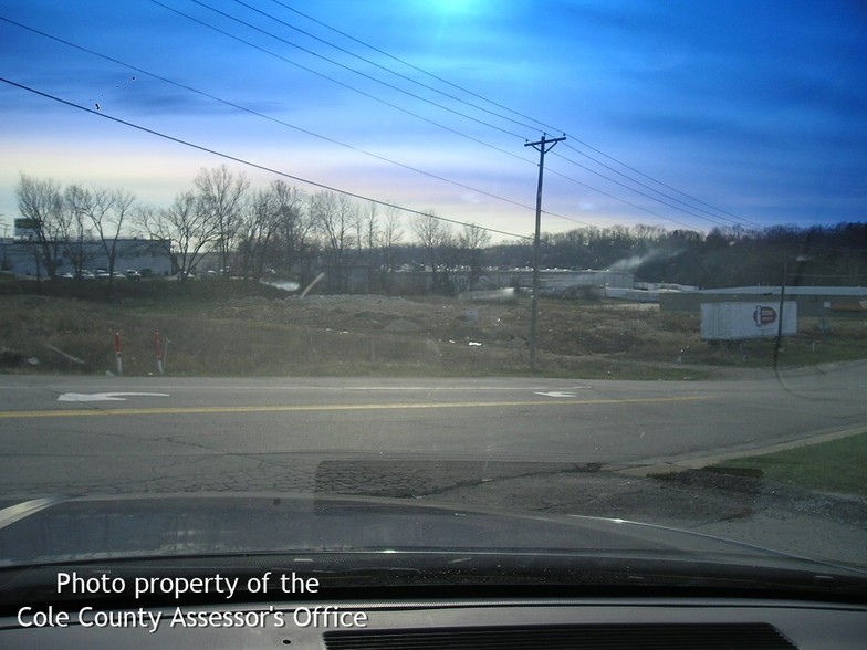 Jaycee Dr, Jefferson City, MO for sale - Building Photo - Image 1 of 1