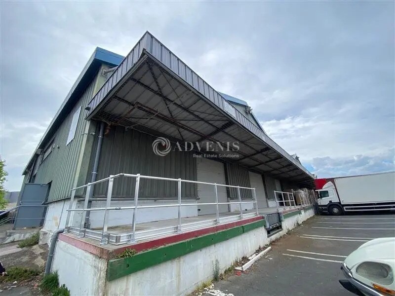 Light Industrial in Bonneuil-sur-Marne to rent Building Photo- Image 1 of 6