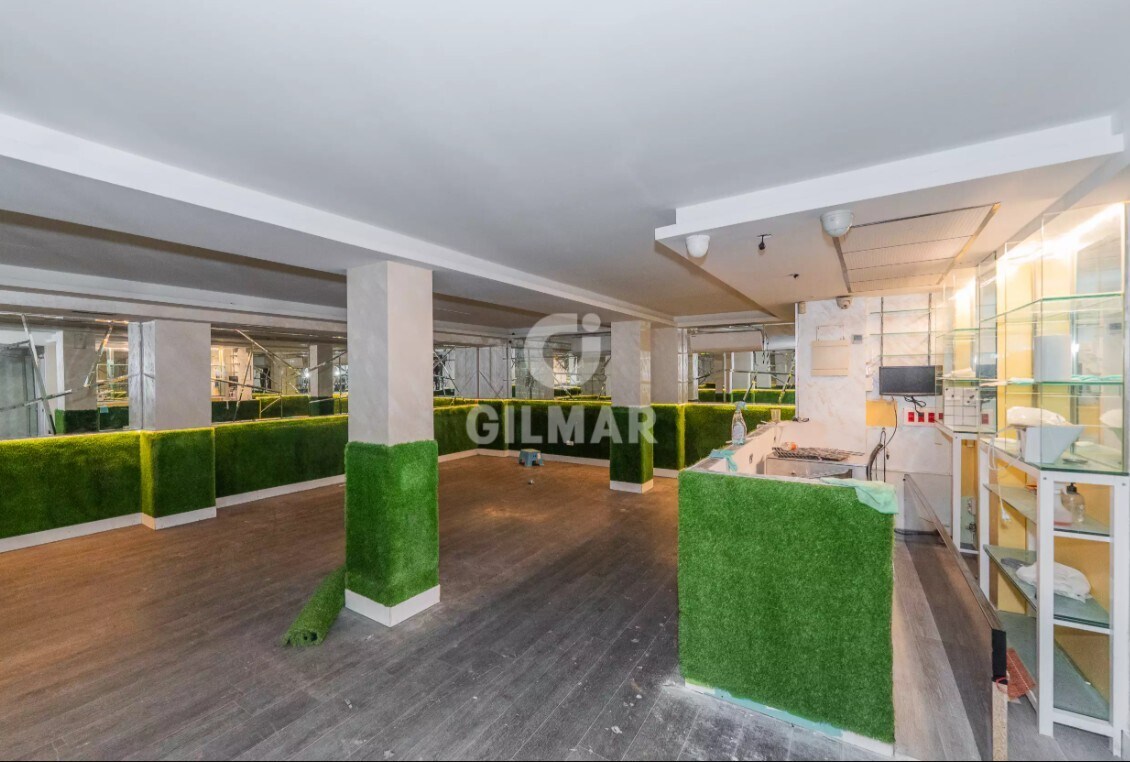 Madrid, MAD 28053 - Unit 1 -  - Interior Photo - Image 1 of 4