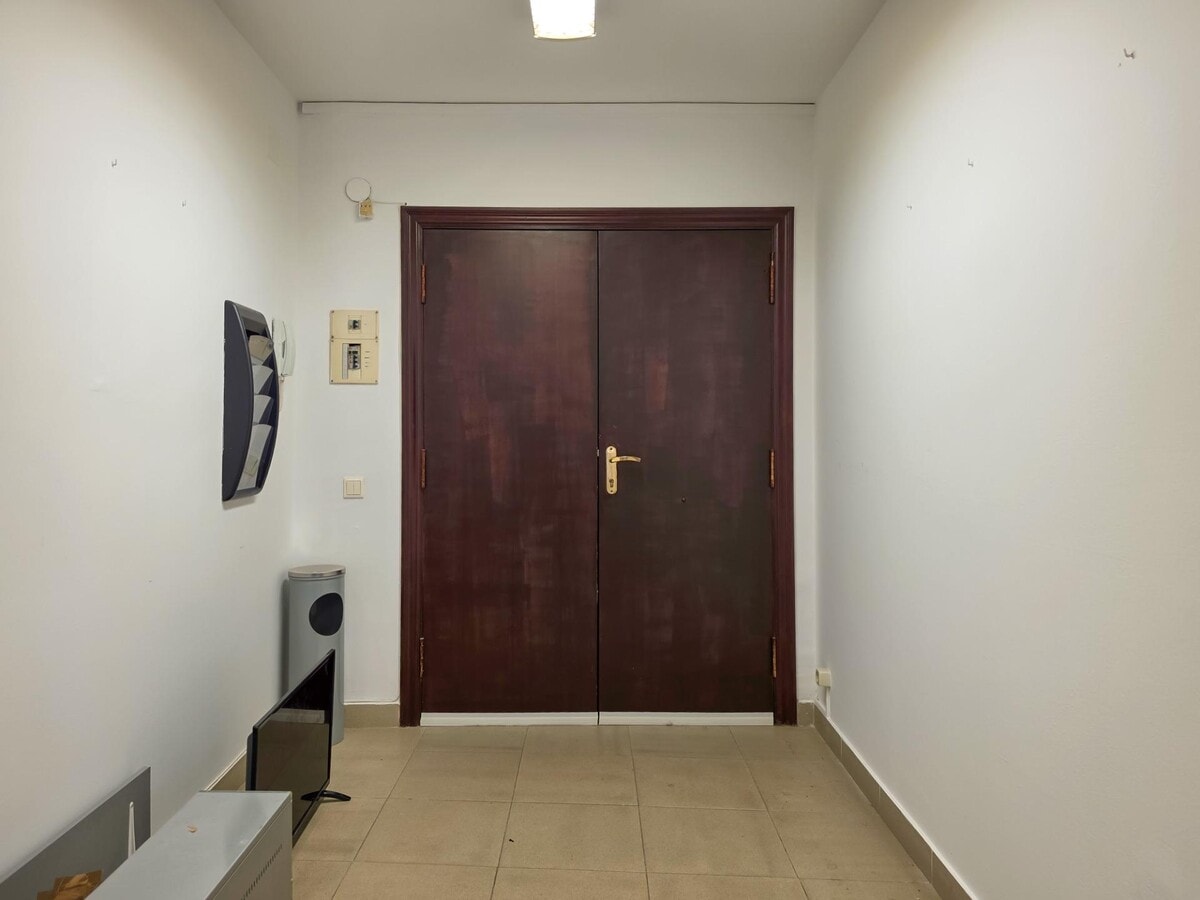 Lleida, LER 25001 - Unit - - - Interior Photo - Image 2 of 20