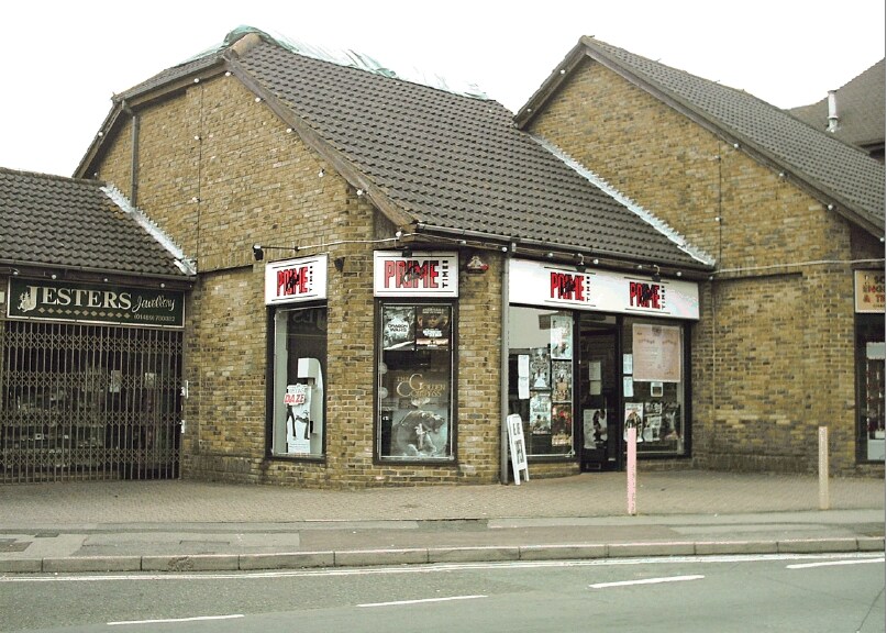 Hedge End, Southampton for rent - Building Photo - Image 3 of 4