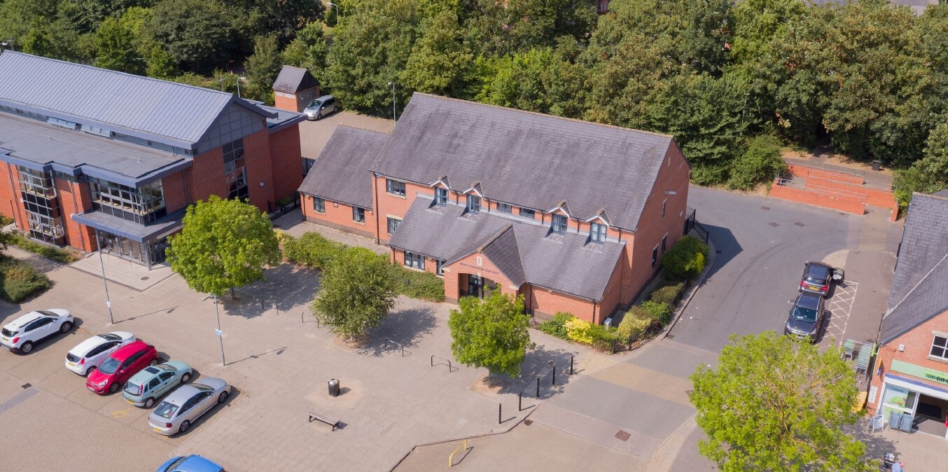 3 Barberry Pl, Bicester for sale Primary Photo- Image 1 of 1