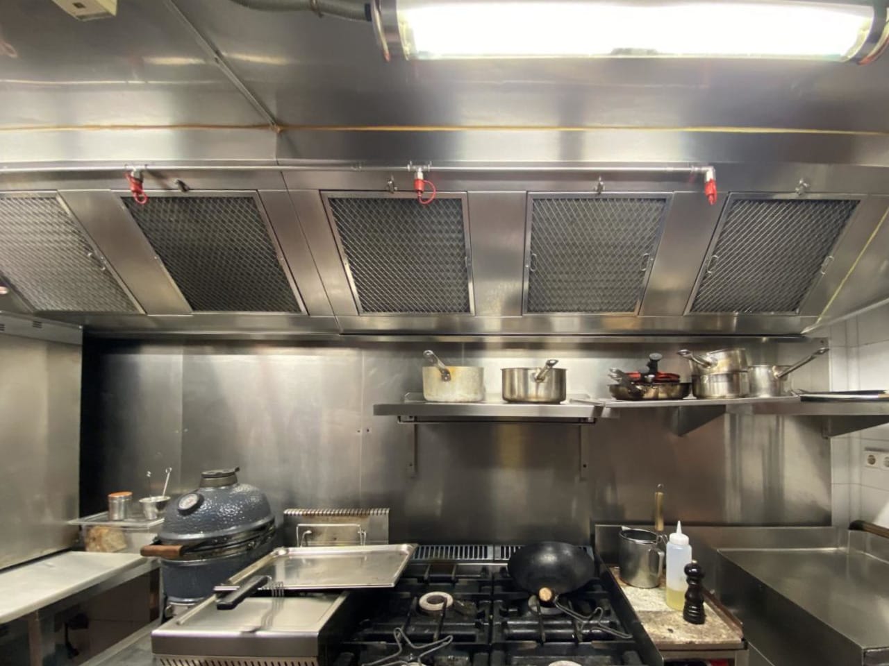 Retail in Barcelona, Barcelona to rent Interior Photo- Image 1 of 2