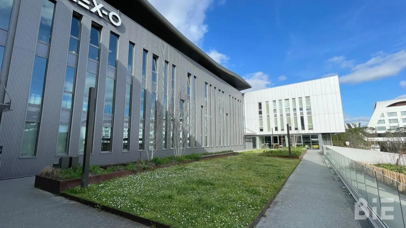 Office in Mérignac to rent Building Photo- Image 1 of 12