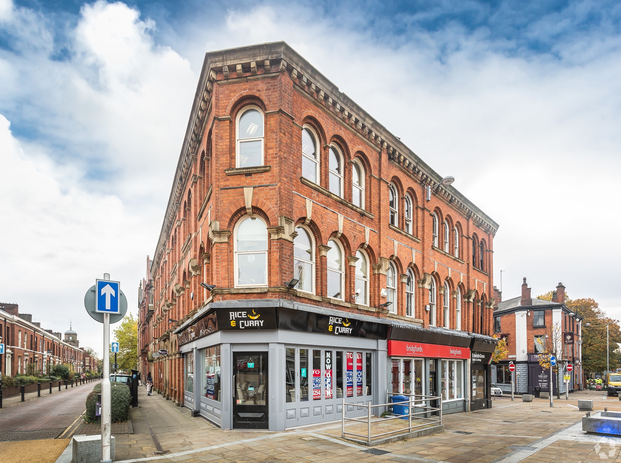 3-13 Richmond Ter, Blackburn to rent Building Photo- Image 1 of 4
