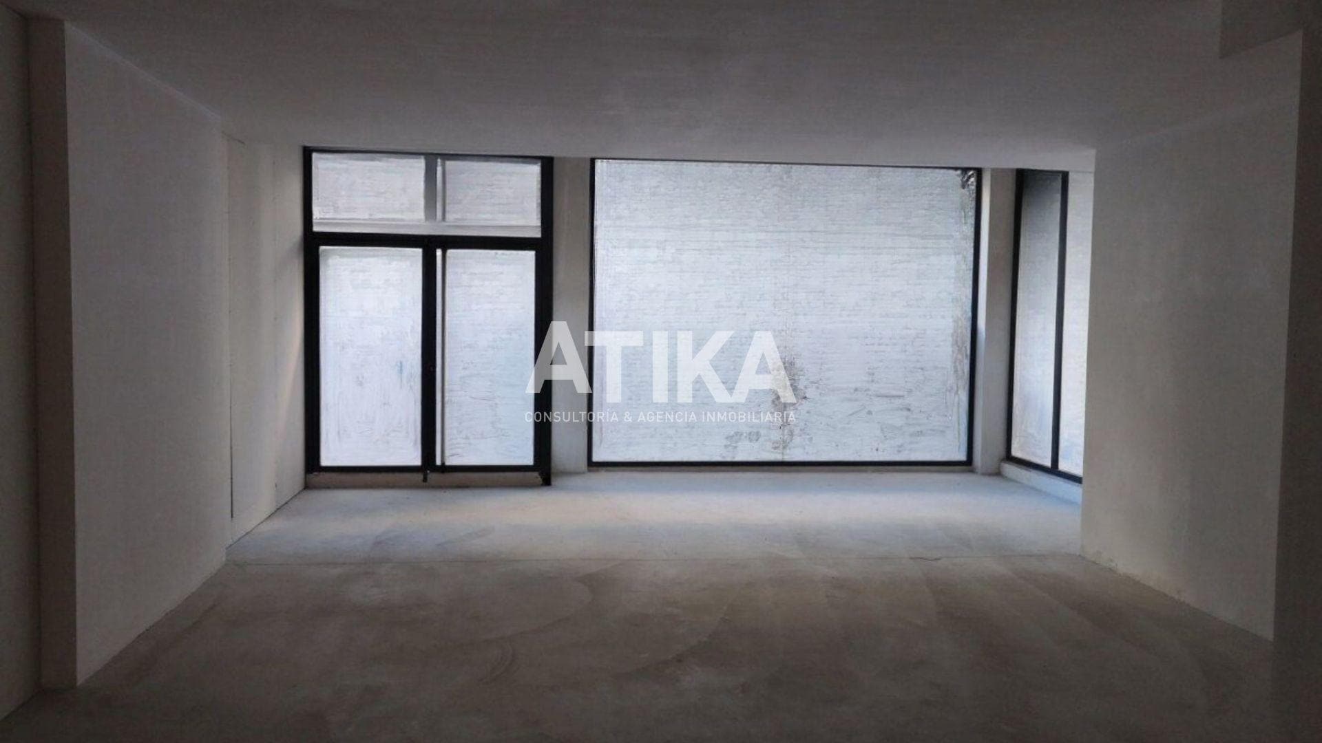 Retail in València, Valencia to rent Building Photo- Image 1 of 10