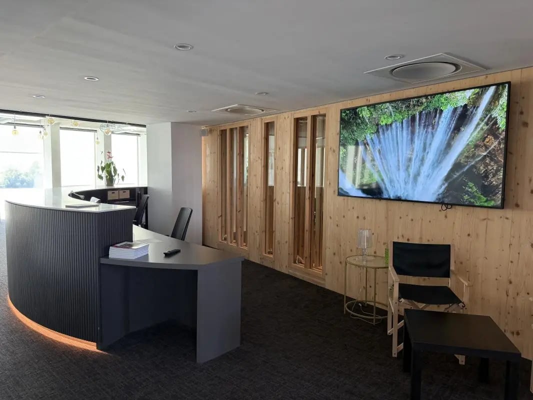 Office in Bordeaux to rent Building Photo- Image 1 of 14