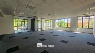 More details for 18 Avenue Charles De Gaulle, Saint-Didier-au-Mont-d'Or - Office to Rent