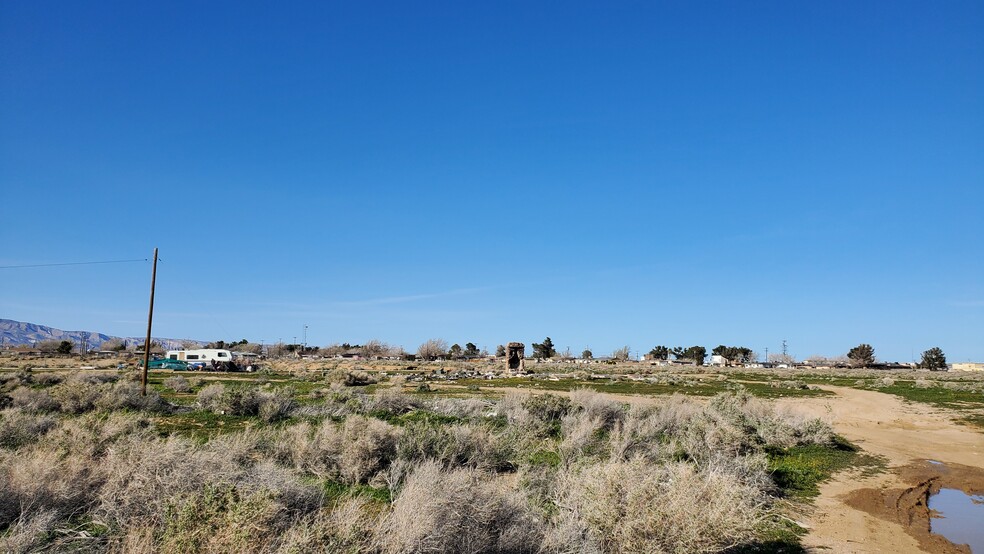 1800 Victor Ave, Mojave, CA for sale - Building Photo - Image 2 of 6