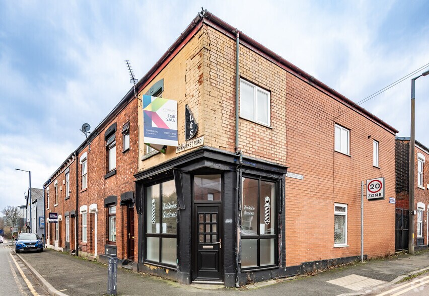 13 Newmarket Rd, Ashton Under Lyne for sale - Primary Photo - Image 1 of 2