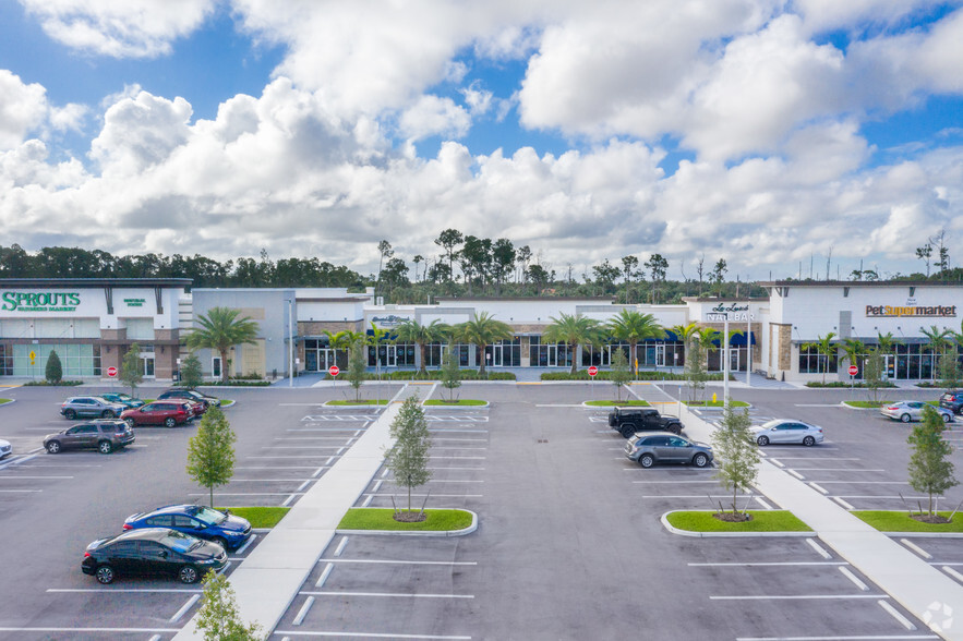 7550 Immokalee Rd, Naples, FL for rent - Building Photo - Image 3 of 5