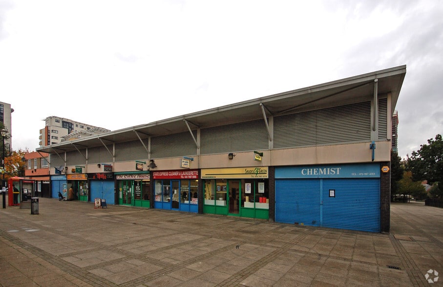 3-15 The Quarterdeck, London for sale - Primary Photo - Image 1 of 1