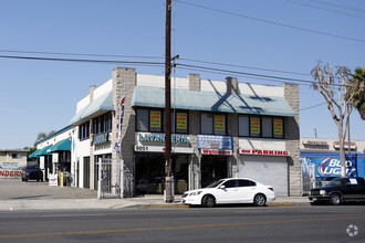 9051-9053 Van Nuys Blvd, Panorama City, CA for rent Primary Photo- Image 1 of 12