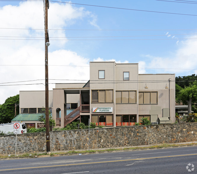 2758 S King St, Honolulu, HI for rent - Building Photo - Image 2 of 8